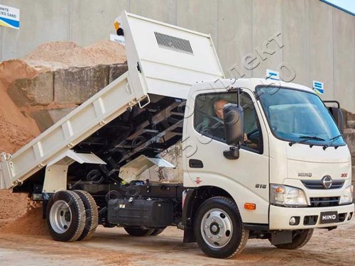Cамосвалы Hino-300